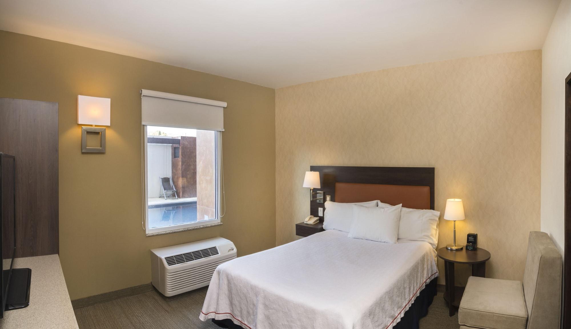 Homewood Suites By Hilton Queretaro Jurica Eksteriør billede
