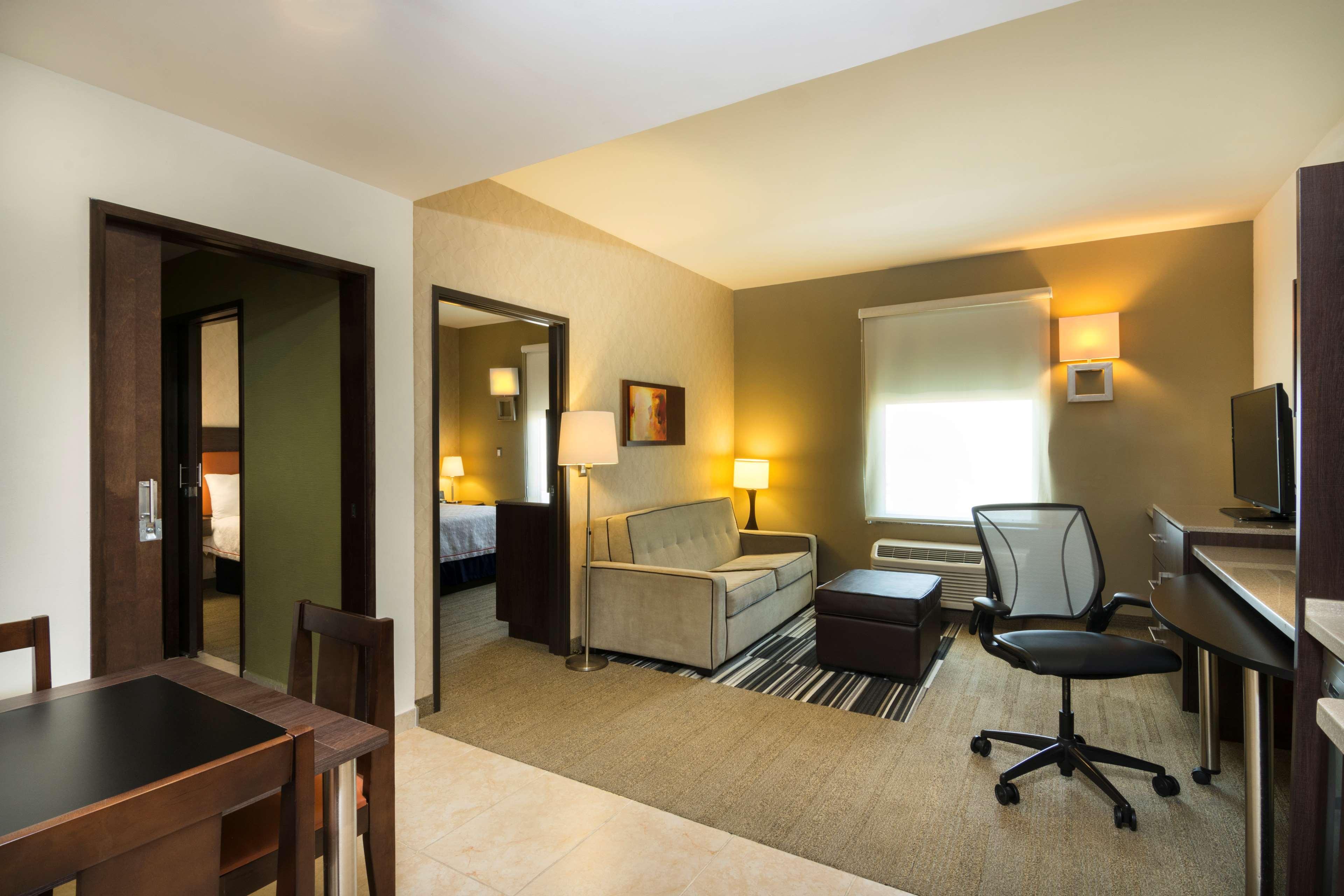 Homewood Suites By Hilton Queretaro Jurica Eksteriør billede