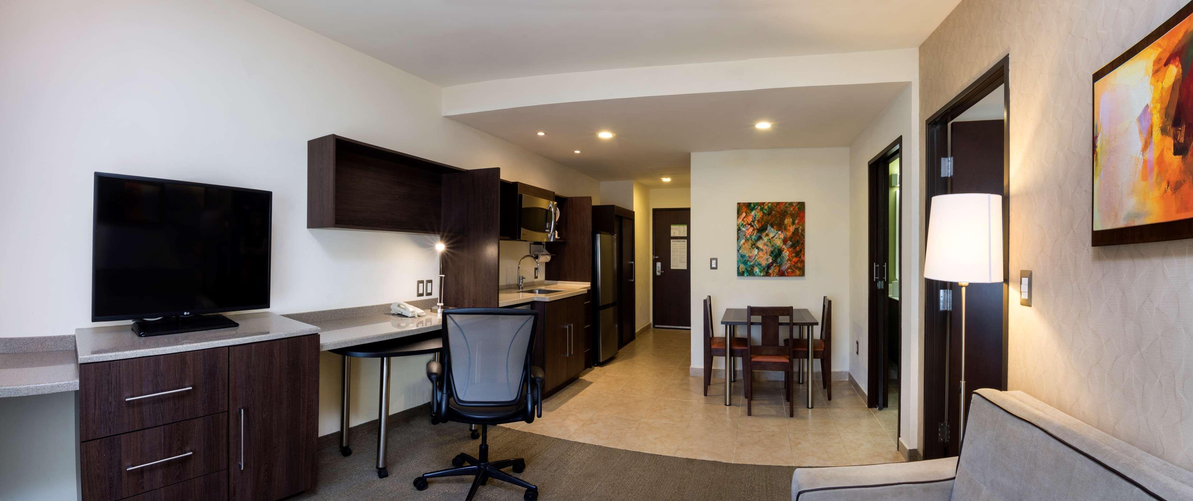 Homewood Suites By Hilton Queretaro Jurica Eksteriør billede