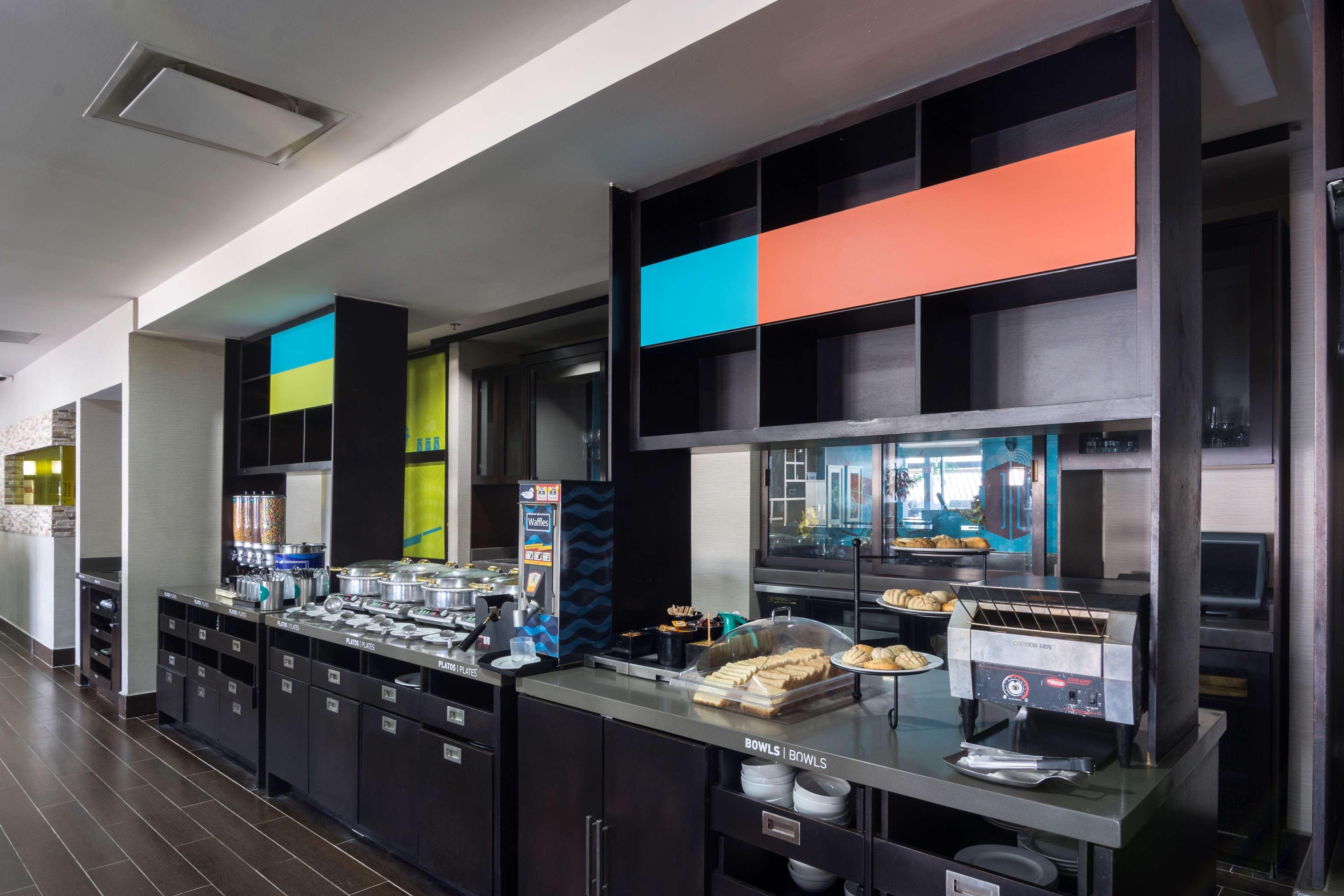 Homewood Suites By Hilton Queretaro Jurica Eksteriør billede