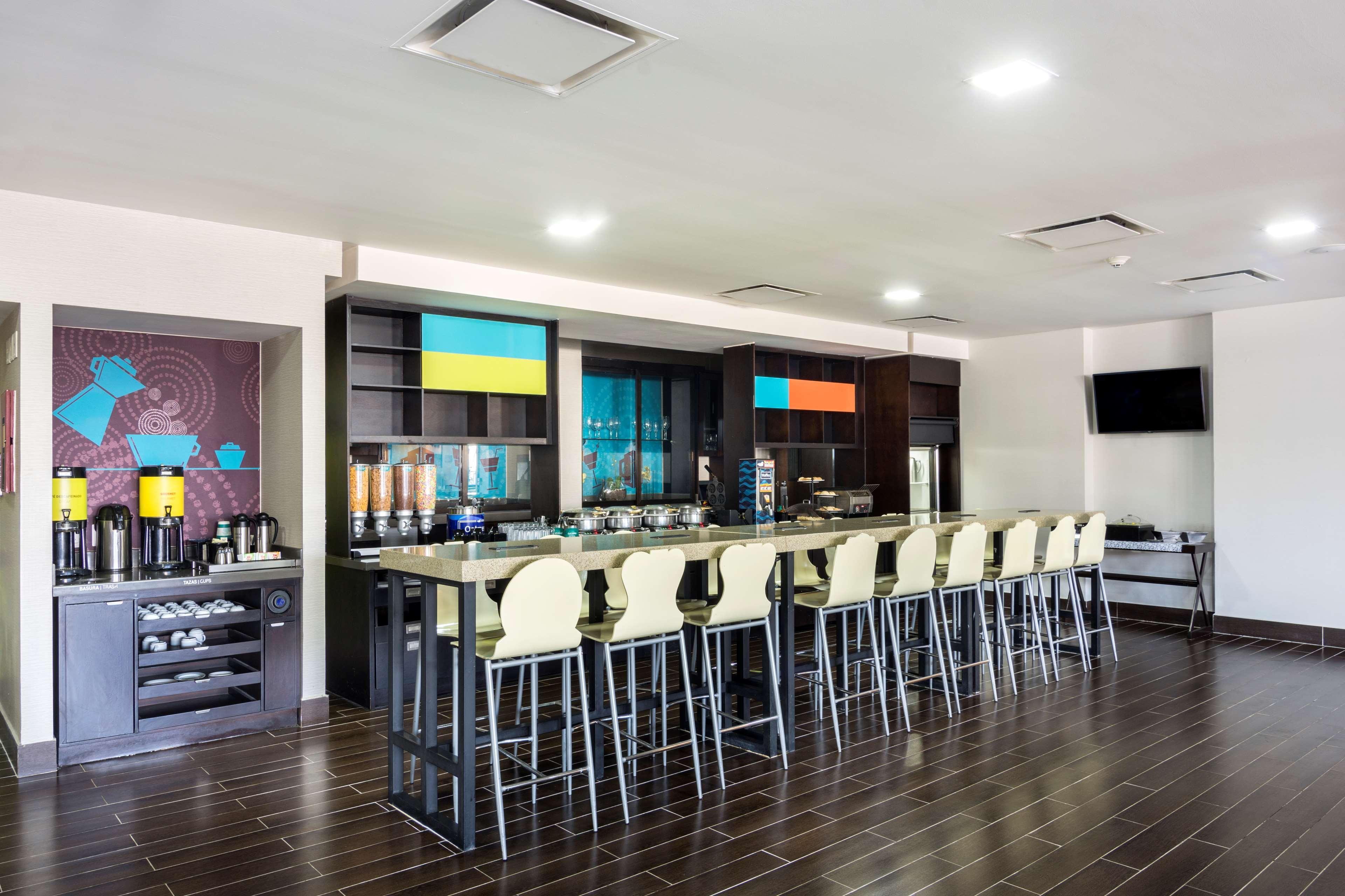Homewood Suites By Hilton Queretaro Jurica Eksteriør billede