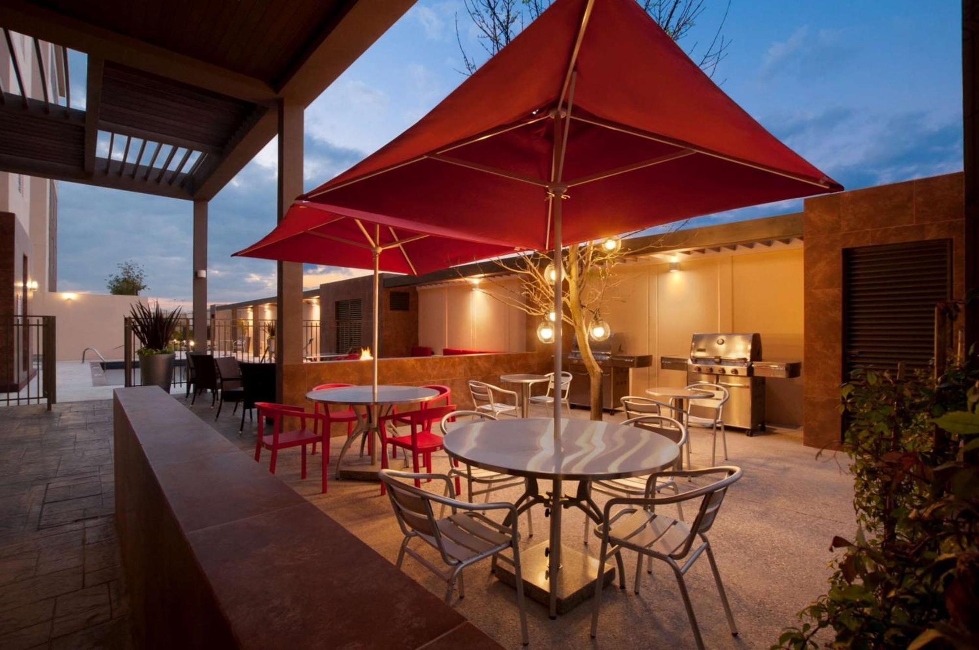 Homewood Suites By Hilton Queretaro Jurica Eksteriør billede