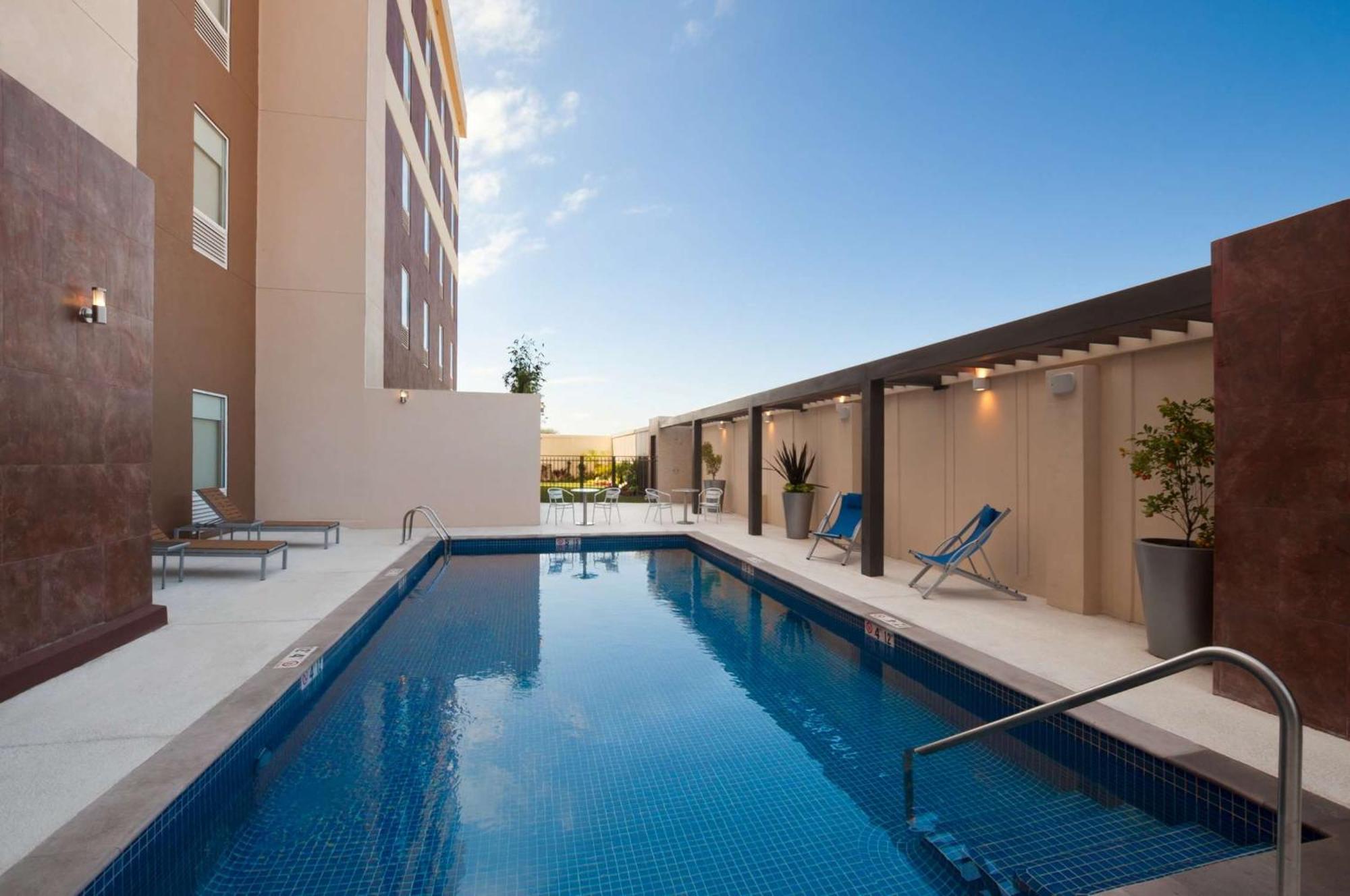 Homewood Suites By Hilton Queretaro Jurica Eksteriør billede
